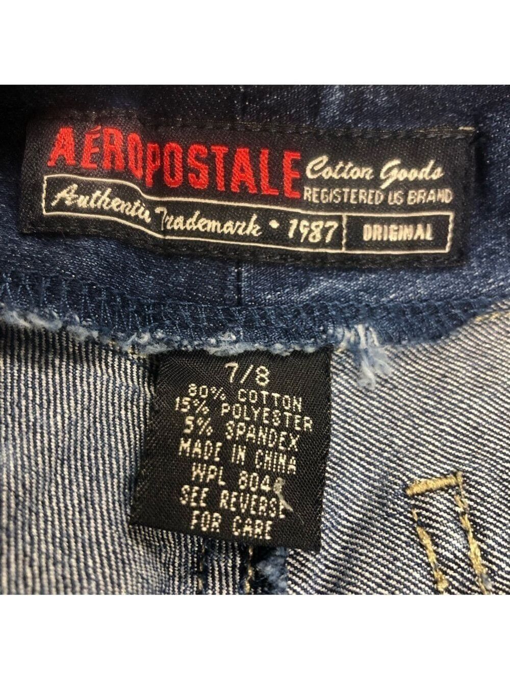 AEROPOSTALE CROP JEANS - Picture 2 of 2